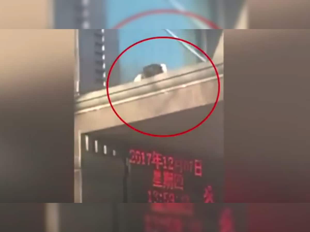 VIDEO : ચીનમાં બહુમાળી હોટેલના ઉપરના માળથી બે વાર પડી મહિલા પણ પછી...થયો ચમત્કાર