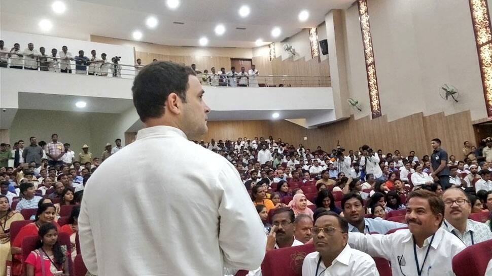 RSSના કહેવાથી સરકારે લીધો હતો નોટબંધીનો નિર્ણયઃ રાહુલ ગાંધી RSSના કહેવાથી સરકારે લીધો હતો નોટબંધીનો નિર્ણયઃ રાહુલ ગાંધી