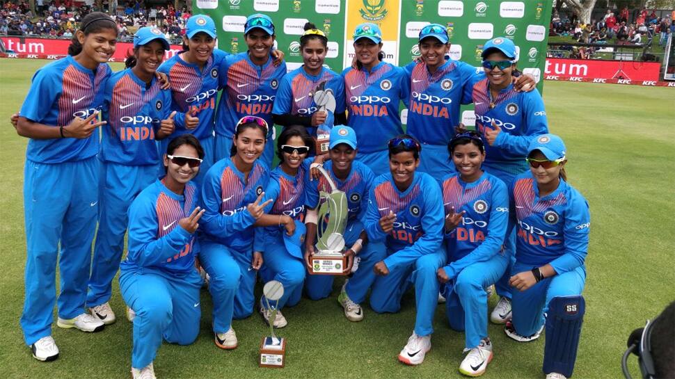 BCCIનો ભેદભાવ, મિતાલી, હરમનપ્રીતને સી-ગ્રેડના પુરૂષો કરતા પણ ઓછા પૈસા BCCIનો ભેદભાવ, મિતાલી, હરમનપ્રીતને સી-ગ્રેડના પુરૂષો કરતા પણ ઓછા પૈસા