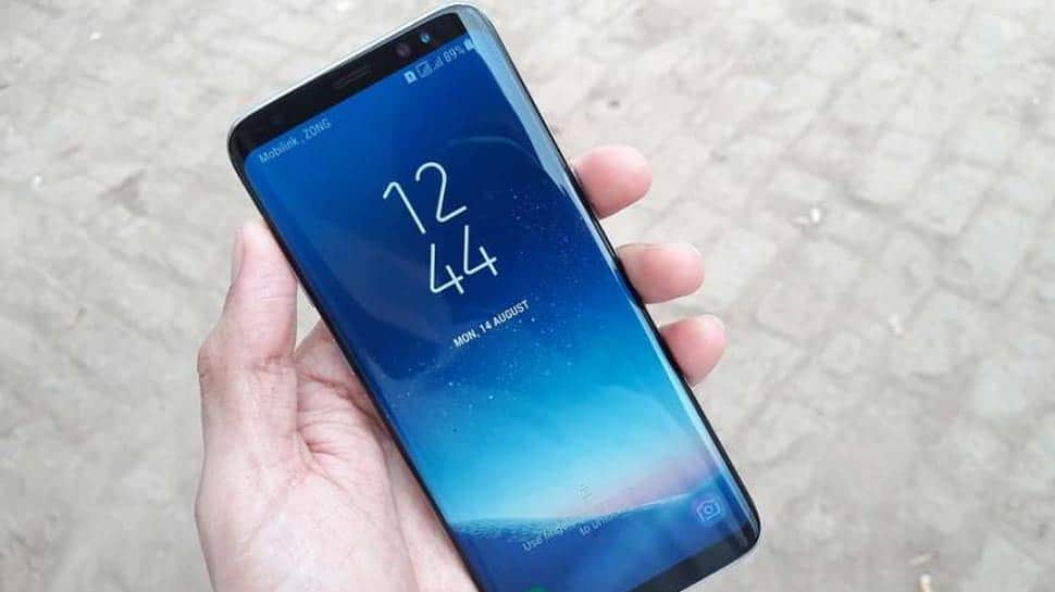 Samsung ગેલેક્સી 'On6' ભારતમાં થયો લોંચ, જાણો કેવા છે ફીચર્સ અને કિંમત Samsung ગેલેક્સી 'On6' ભારતમાં થયો લોંચ, જાણો કેવા છે ફીચર્સ અને કિંમત