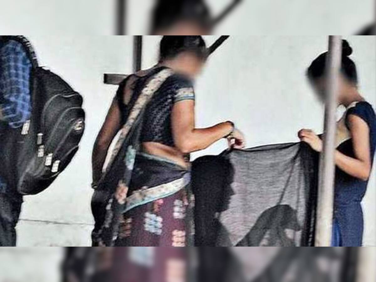 રાજસ્થાનમાં સાઇબર ઇમરજન્સી: ચોરી અટકાવવા વિદ્યાર્થીનીઓના કપડા ઉતરાવ્યા