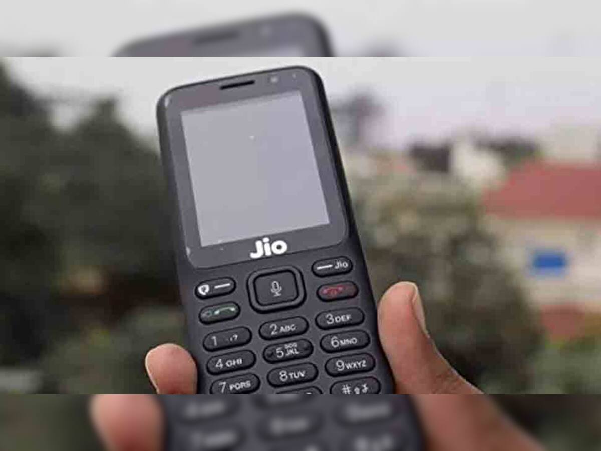 અહીં માત્ર 95 રૂપિયામાં મળી રહ્યો છે JioPhone, 6 મહીના માટે અનલિમિટેડ કોલિંગ