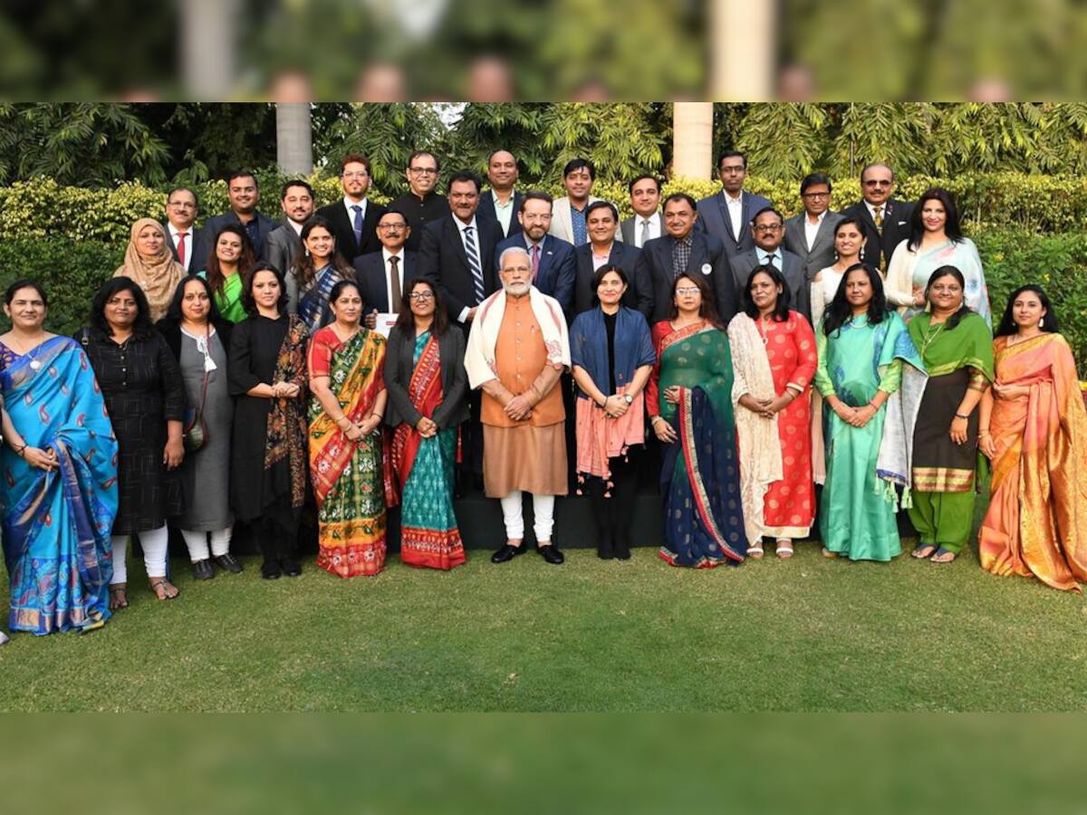 ગુજરાતની વિવિધ યુનિવર્સિટીના 30 પ્રોફેસરોએ દિલ્હીમાં PM મોદી સાથે કરી મુલાકાત