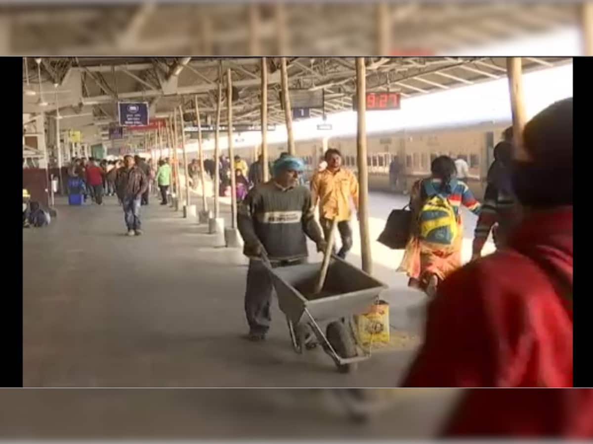 આજથી કાલુપુર રેલવે સ્ટેશન પર નવીનીકરણ, બદલાયા છે અનેક ટ્રેનોનો રુટ અને ટાઈમિંગ