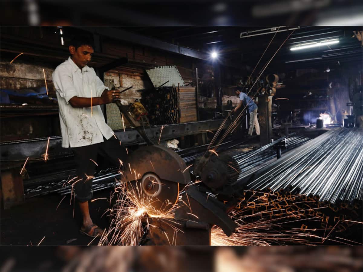 ભારતનું નવેમ્બર મહિનાનું ઔદ્યોગિક ઉત્પાદન 19 મહિનાનામાં સૌથી નીચું