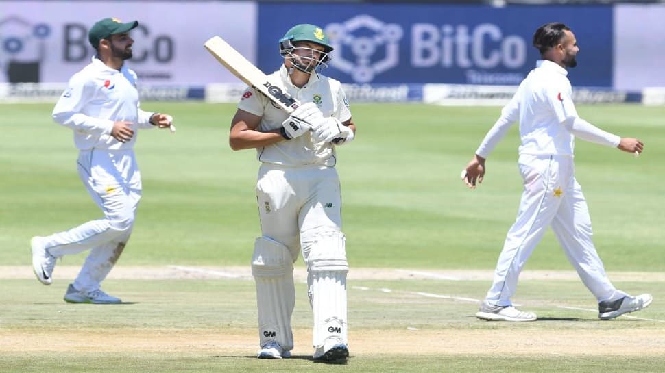 PAKvsSA: દક્ષિણ આફ્રિકા 262 રનમાં ઢેર, પાકે પણ બે વિકેટ ગુમાવી PAKvsSA: દક્ષિણ આફ્રિકા 262 રનમાં ઢેર, પાકે પણ બે વિકેટ ગુમાવી