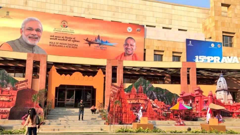 વારાણસીમાં આજથી પ્રવાસી ભારતીય દિવસ, યોગીએ કહ્યું,'અતિથિ દેવો ભવ:' વારાણસીમાં આજથી પ્રવાસી ભારતીય દિવસ, યોગીએ કહ્યું,'અતિથિ દેવો ભવ:'