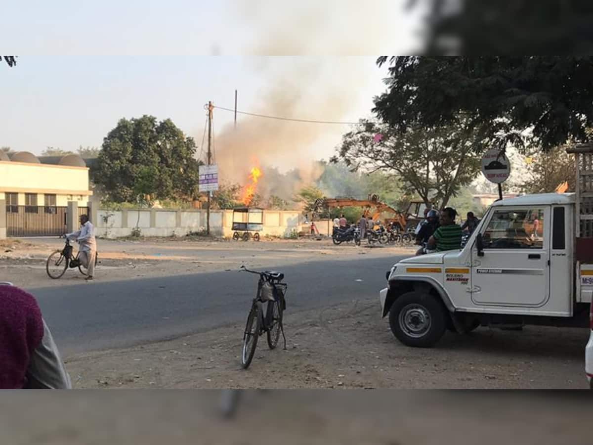 વડોદરા: ગુજરાત એલ્યુમિનિયમ કંપનીમાં ઘડાકાભેર આગ લાગતા મચી દોડધામ 