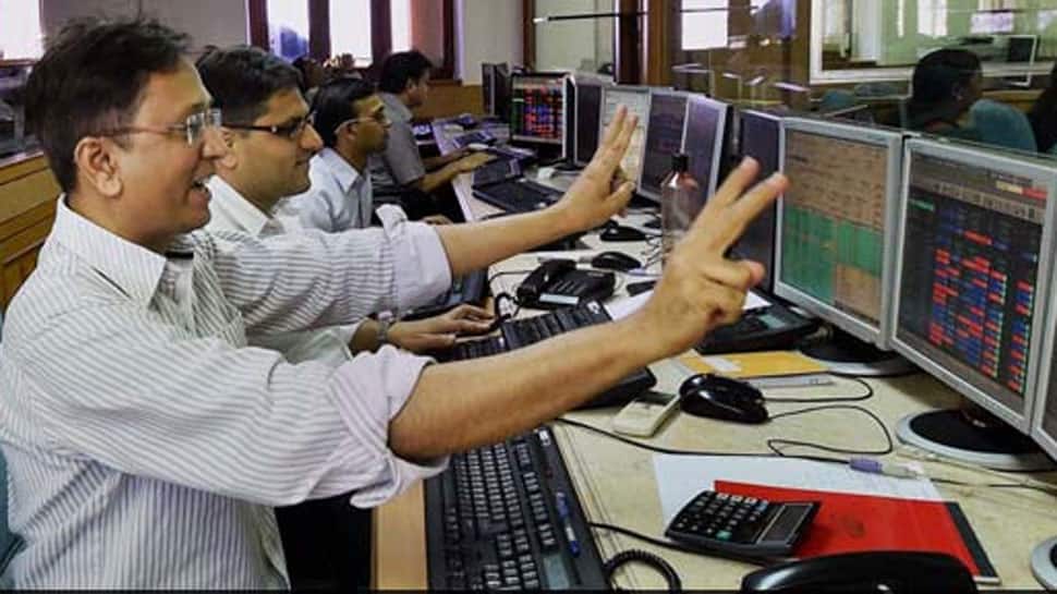 Share Market LIVE: બજેટ પહેલાં શેરબજારમાં તેજી, Sensex માં 400 પોઈન્ટનો ઉછાળો Share Market LIVE: બજેટ પહેલાં શેરબજારમાં તેજી, Sensex માં 400 પોઈન્ટનો ઉછાળો