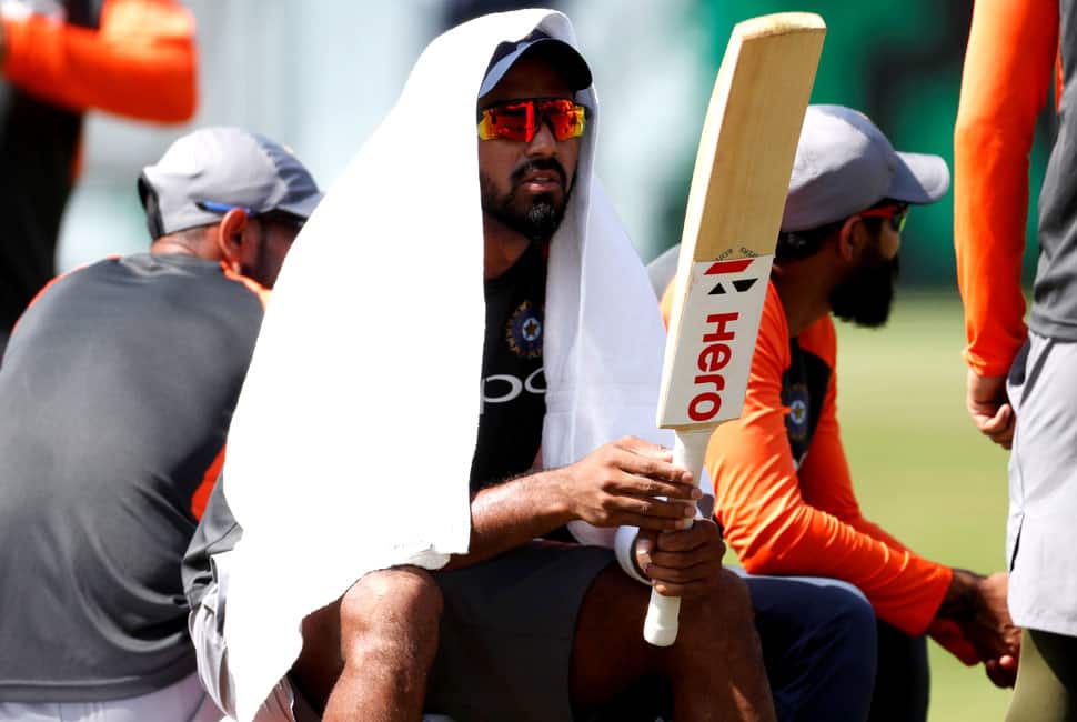 INDvsAUS: રાહુલને ન મળ્યું અંતિમ ઇલેવનમાં સ્થાન, લક્ષ્મણ, આકાશ ચોપડા અને ગંભીરે ઉઠાવ્યા સવાલ INDvsAUS: રાહુલને ન મળ્યું અંતિમ ઇલેવનમાં સ્થાન, લક્ષ્મણ, આકાશ ચોપડા અને ગંભીરે ઉઠાવ્યા સવાલ