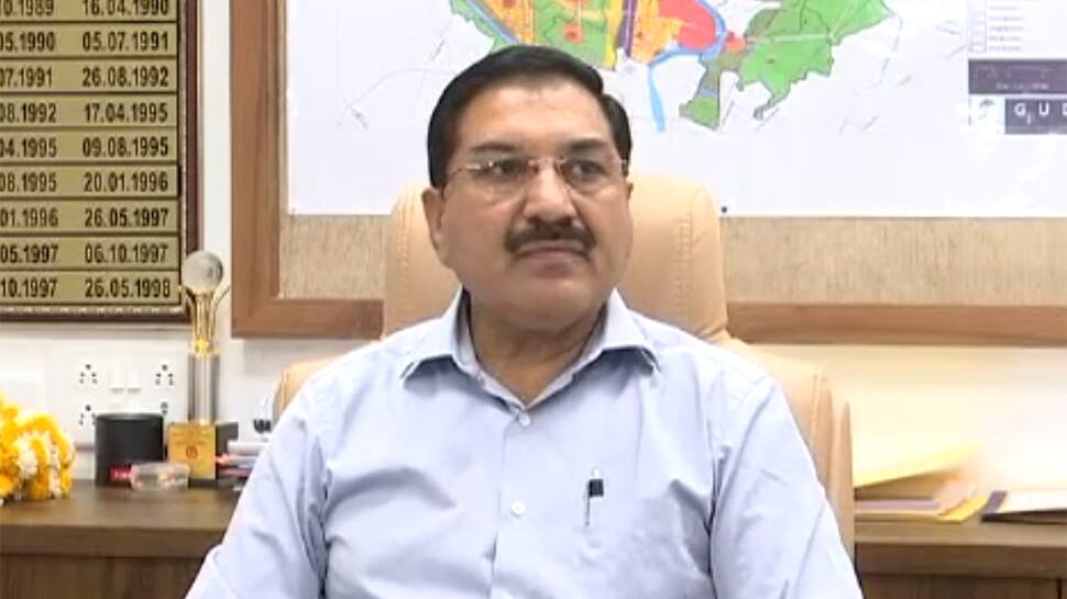 લોકસભા ચૂંટણી 2019: હવે પ્રચારમાં મીમીક્રી કરવી પણ આચરસંહિતાનો ભંગ ગણાશે લોકસભા ચૂંટણી 2019: હવે પ્રચારમાં મીમીક્રી કરવી પણ આચરસંહિતાનો ભંગ ગણાશે