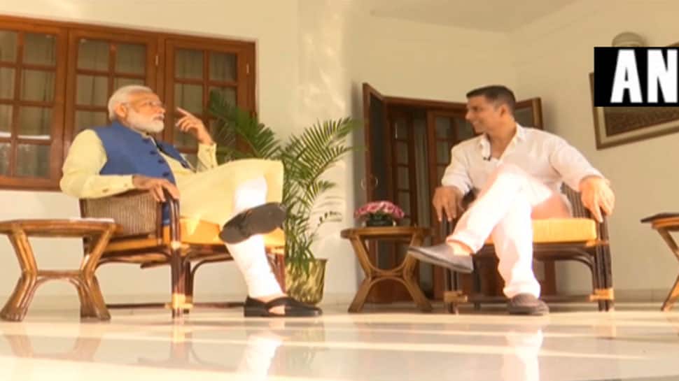 #MODIWITHAKSHAY: અક્ષય કુમારે વડાપ્રધાન મોદીને પુછ્યા રોચક સવાલ, VIDEO #MODIWITHAKSHAY: અક્ષય કુમારે વડાપ્રધાન મોદીને પુછ્યા રોચક સવાલ, VIDEO