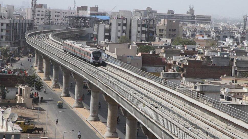 અમદાવાદના વધુ એક સ્ટેશન પરથી આવતીકાલથી મેટ્રો ટ્રેન દોડશે, જાણો ક્યાંથી અમદાવાદના વધુ એક સ્ટેશન પરથી આવતીકાલથી મેટ્રો ટ્રેન દોડશે, જાણો ક્યાંથી