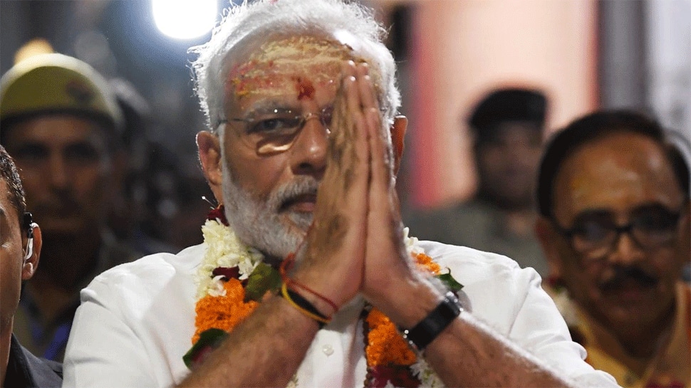 PM મોદીની મુલાકાત પહેલા તેમને મેલી નજરથી બચાવવા અહીં ચાલી રહી છે ખાસ પુજા PM મોદીની મુલાકાત પહેલા તેમને મેલી નજરથી બચાવવા અહીં ચાલી રહી છે ખાસ પુજા