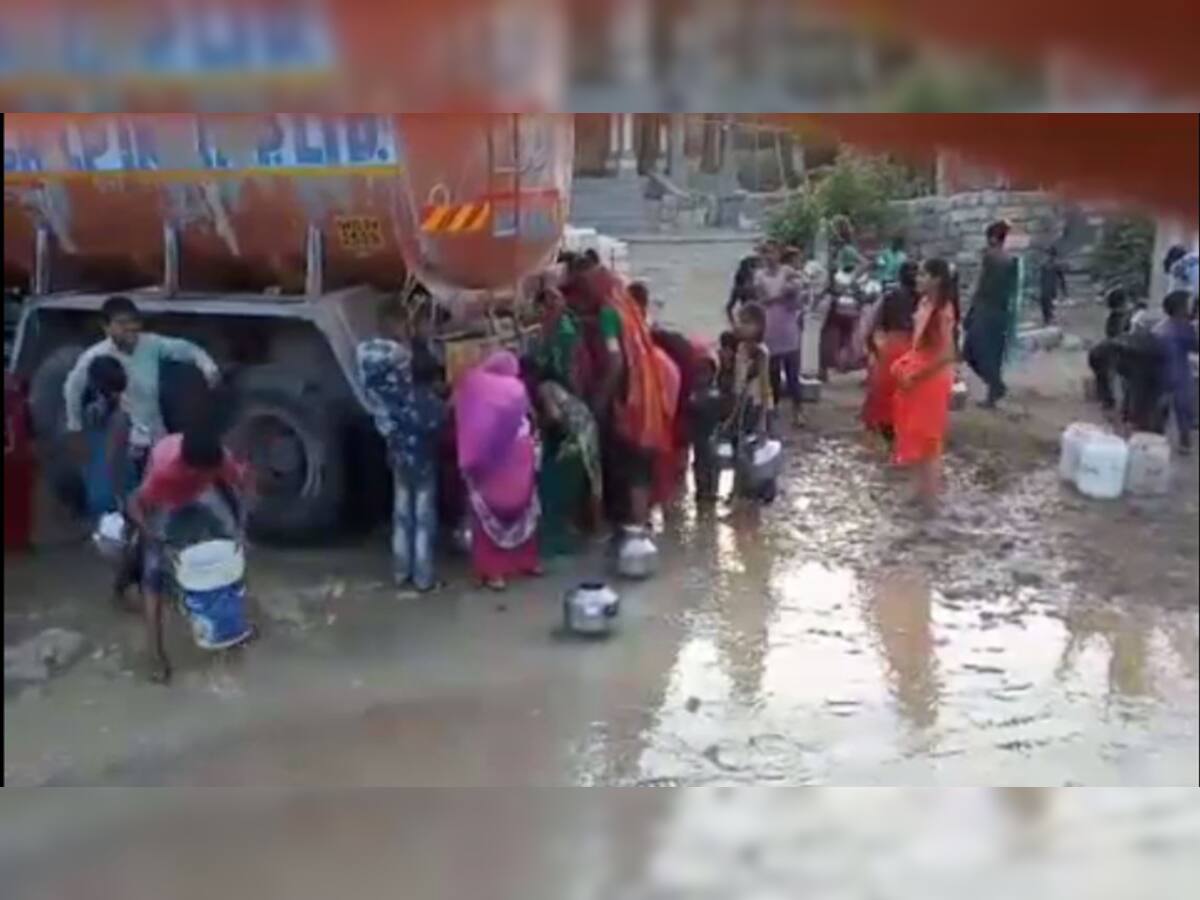 ગુજરાત સરકાર કહે છે કે પાણી છે, તો પછી આ ગામમાં પાણી માટે કેમ થઈ પડાપડી!!!