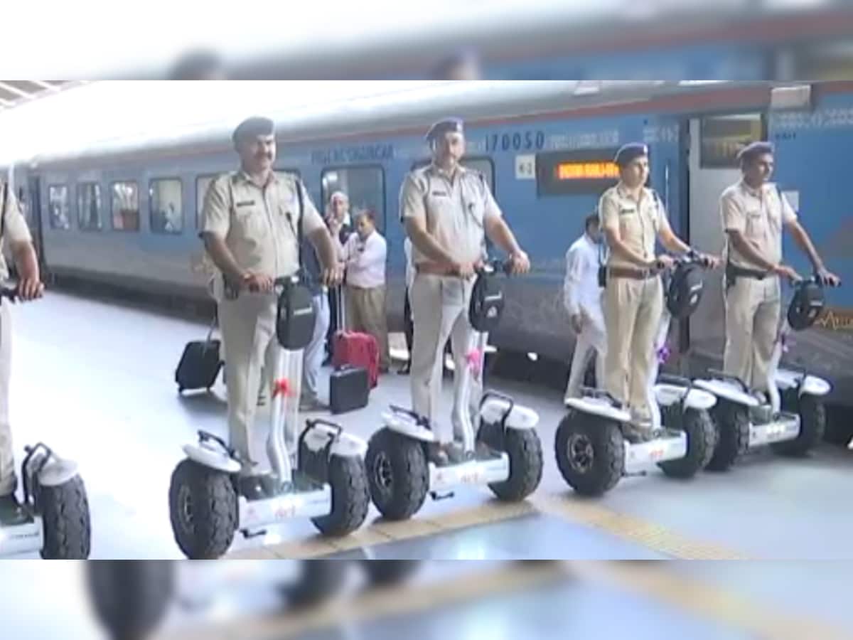 અમદાવાદ: કાલુપુર સ્ટેશન પર રેલવે પોલીસ કરશે બેટરીથી ચાલત સેગવેથી પેટ્રોલિંગ 