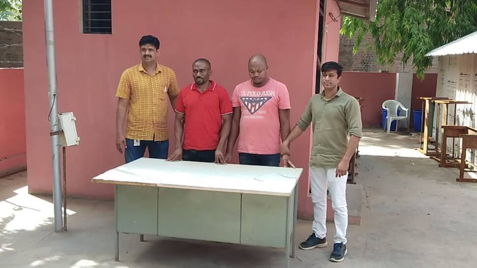 ઇ-મેઇલ મારફતે લાખોની છેતરપિંડી કરનાર નાઇઝિરિયન ગેંન્ગના વધુ બે ઝડપાયા ઇ-મેઇલ મારફતે લાખોની છેતરપિંડી કરનાર નાઇઝિરિયન ગેંન્ગના વધુ બે ઝડપાયા