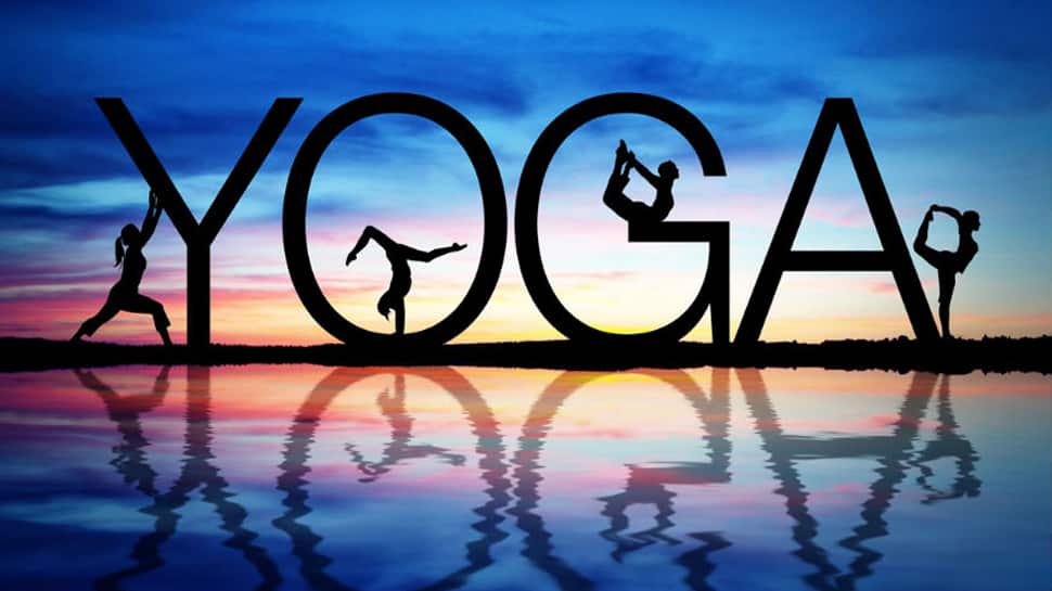 Yoga Day 2019 : યોગના 7 આસન જે તમને રાખશે હંમેશાં યુવાન, ચહેરાની ચમક જોઈ લોકો થશે ચકિત Yoga Day 2019 : યોગના 7 આસન જે તમને રાખશે હંમેશાં યુવાન, ચહેરાની ચમક જોઈ લોકો થશે ચકિત