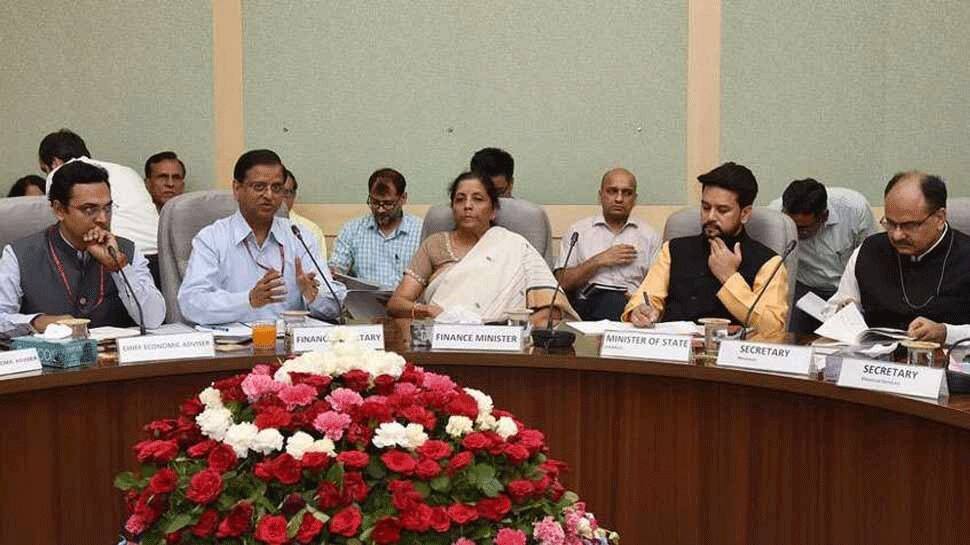 GST પરિષદમાં ઇ વાહનમાં GST ઘટાડવા સહિત અનેક મહત્વનાં નિર્ણયો લેવાશે GST પરિષદમાં ઇ વાહનમાં GST ઘટાડવા સહિત અનેક મહત્વનાં નિર્ણયો લેવાશે
