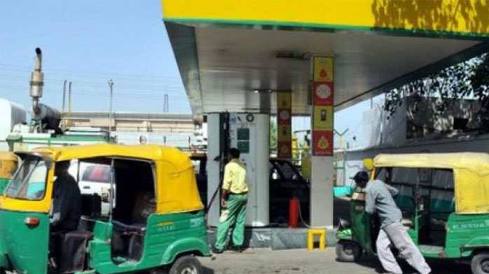 CNG વાહન ચાલકોને હવે લાબી લાઇનમાં નહિ ઉભુ રહેવું પડે, સરકારનો મોટો નિર્ણય CNG વાહન ચાલકોને હવે લાબી લાઇનમાં નહિ ઉભુ રહેવું પડે, સરકારનો મોટો નિર્ણય