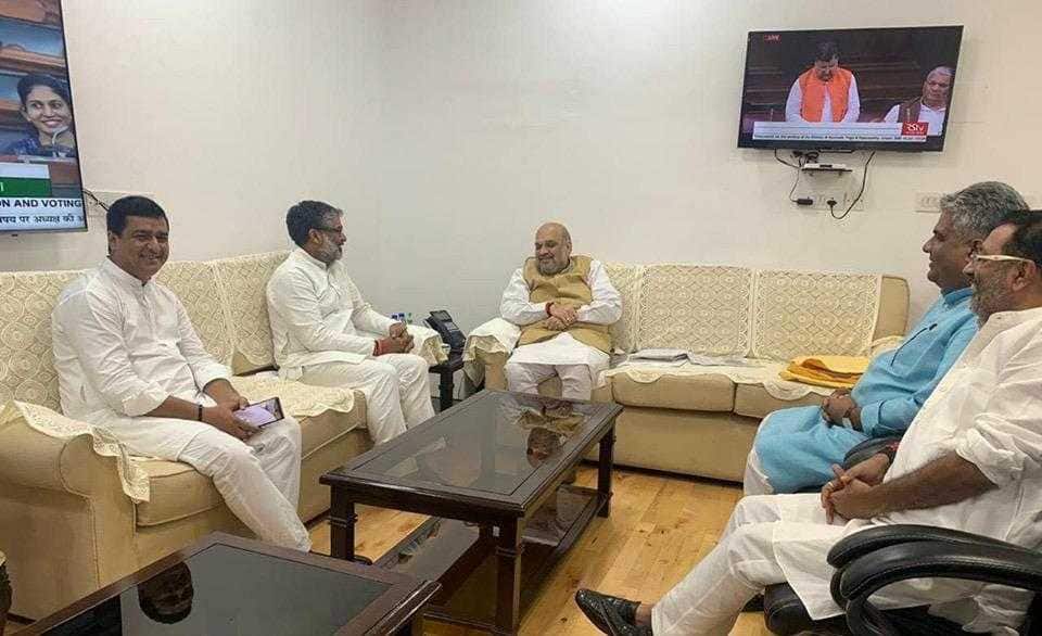આજે BJPનું સભ્યપદ સ્વીકારી શકે છે નીરજ શેખર, અમિત શાહ સાથે કરી મુલાકાત આજે BJPનું સભ્યપદ સ્વીકારી શકે છે નીરજ શેખર, અમિત શાહ સાથે કરી મુલાકાત