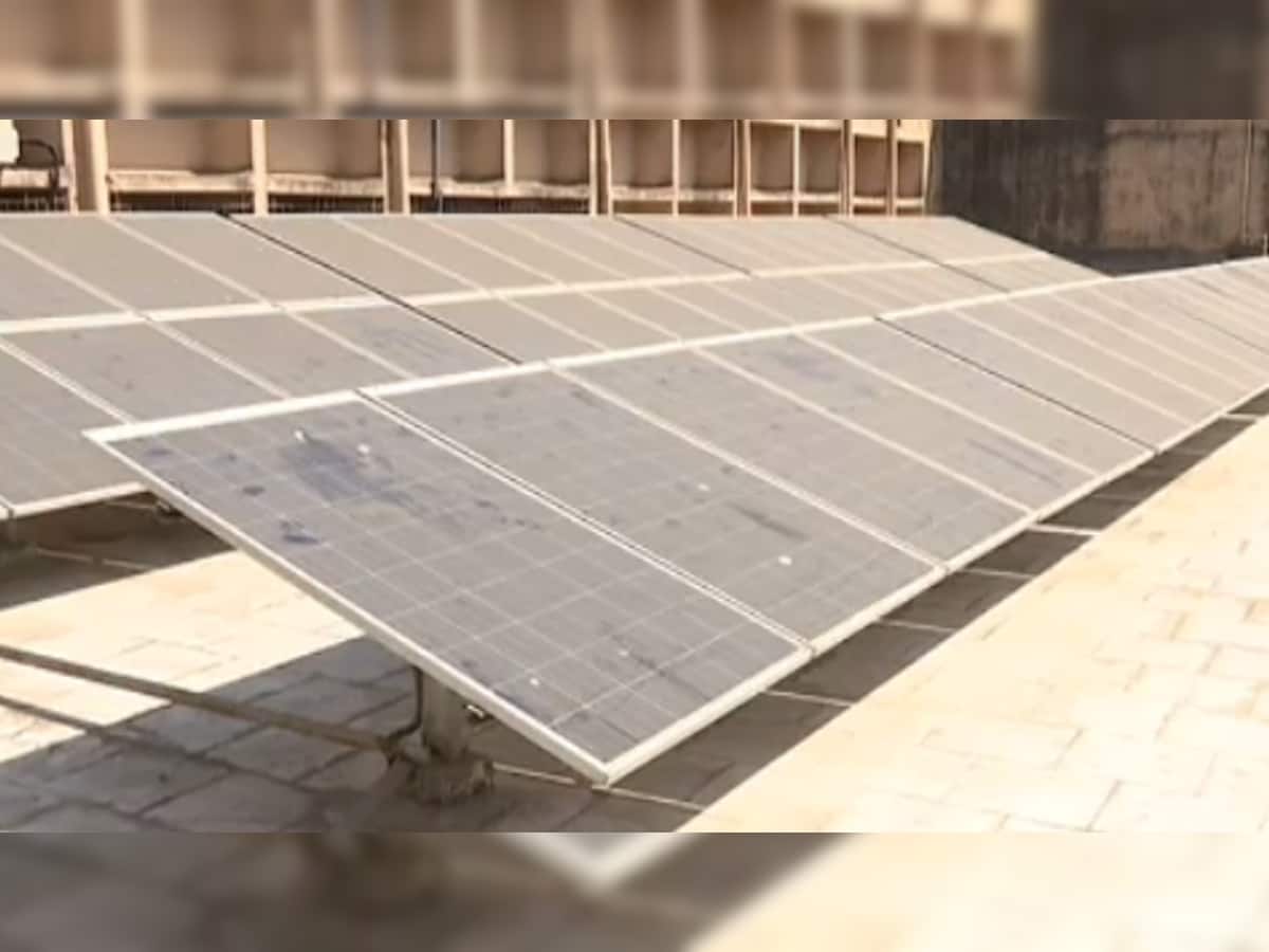 ઘરની છત પર સોલર પ્રોજેક્ટ લગાવવામાં દેશભરમાં ગુજરાત પ્રથમ નંબરે  