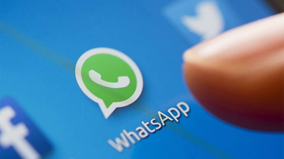 WhatsApp ચેટિંગ કરવું પત્નીને પડ્યુ ભારે, પતિએ કર્યુ કંઇક આવું... WhatsApp ચેટિંગ કરવું પત્નીને પડ્યુ ભારે, પતિએ કર્યુ કંઇક આવું...