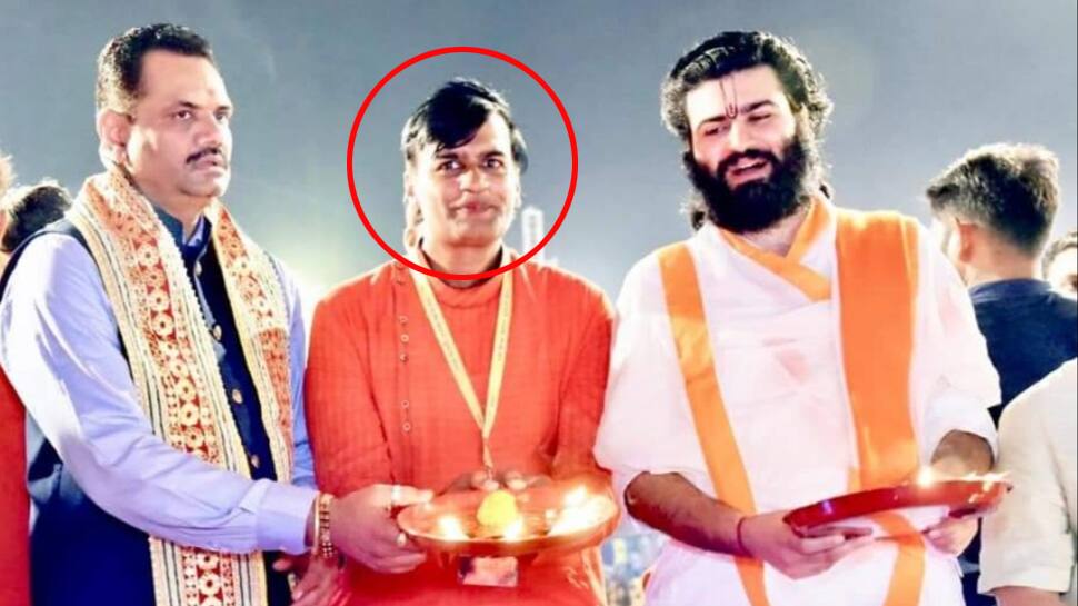 નેતાઓ સાથે સારા સબંધ હોવાનું કહી આ વ્યક્તિએ કરી ખેડૂતો સાથે ‘કરોડોની છેતરપિંડી’ નેતાઓ સાથે સારા સબંધ હોવાનું કહી આ વ્યક્તિએ કરી ખેડૂતો સાથે ‘કરોડોની છેતરપિંડી’