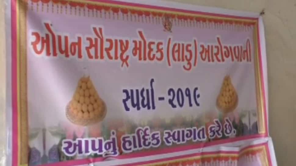 ગણેશ ચતુર્થી: સૌરાષ્ટ્રમાં મોદક લાડુ આરોગવાની અનોખી સ્પર્ધાનું કરાયું આયોજન ગણેશ ચતુર્થી: સૌરાષ્ટ્રમાં મોદક લાડુ આરોગવાની અનોખી સ્પર્ધાનું કરાયું આયોજન
