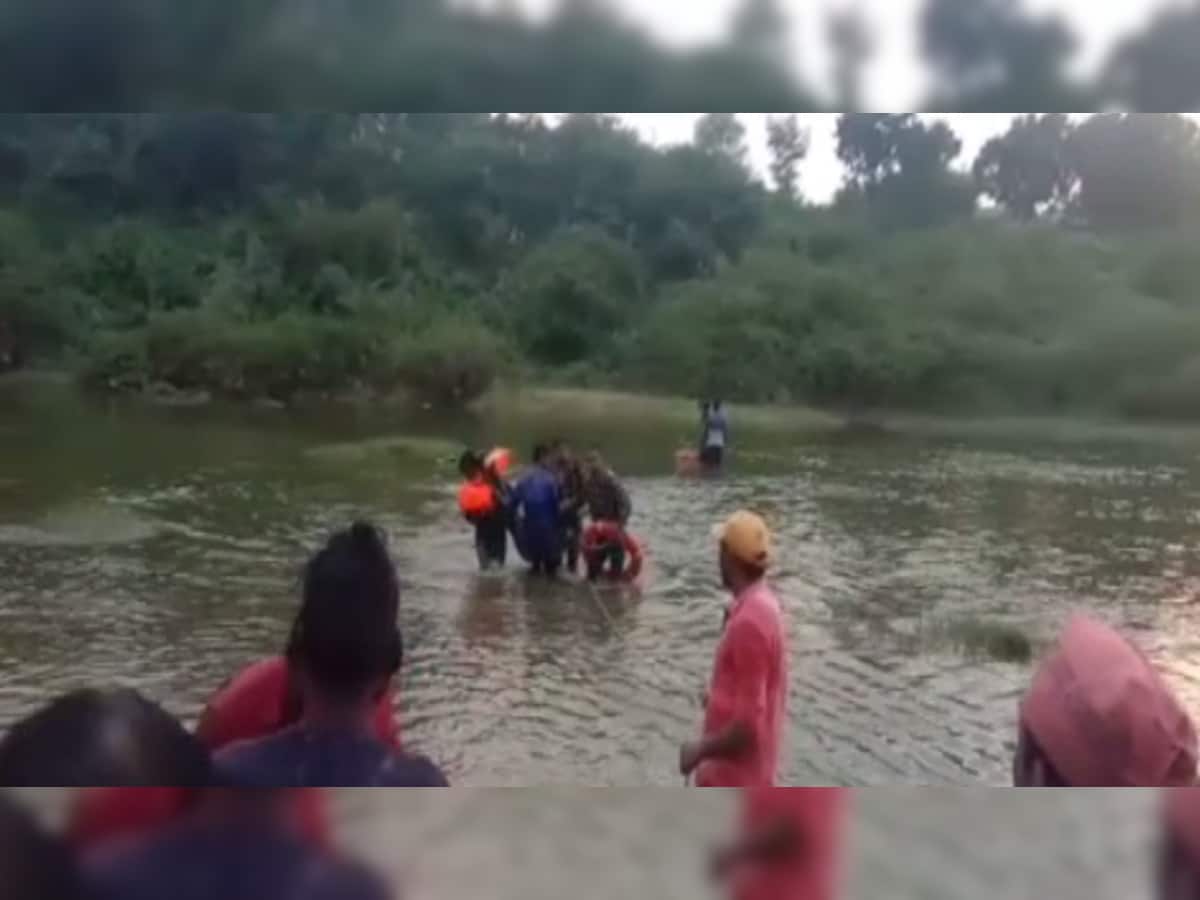 ખેડા: કપડવંજની સંગમ નદીમાં ગણેશ વિસર્જન કરવા ગયેલા પાંચ ડૂબ્યા, 4ના મોત 