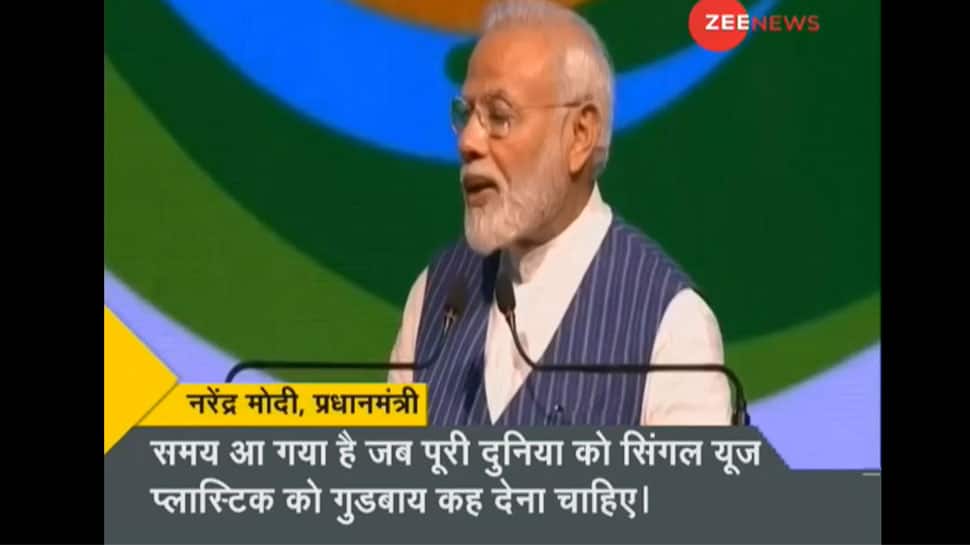 Single Use Plastic પ્રતિબંધ મુદ્દે આજે કેબિનેટ સચિવની મહત્વની બેઠક, થઇ શકે છે મોટો નિર્ણય Single Use Plastic પ્રતિબંધ મુદ્દે આજે કેબિનેટ સચિવની મહત્વની બેઠક, થઇ શકે છે મોટો નિર્ણય