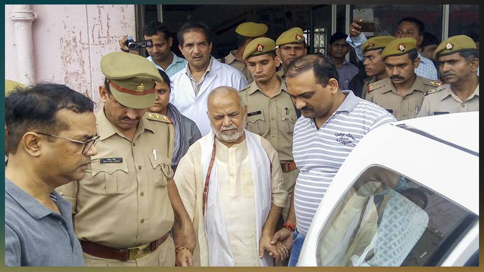 ચિન્મયાનંદે અશ્લીલ વાતોથી માંડીને બોડી મસાજ સુધીના તમામ આરોપ સ્વીકાર્યાઃ SIT ચીફ ચિન્મયાનંદે અશ્લીલ વાતોથી માંડીને બોડી મસાજ સુધીના તમામ આરોપ સ્વીકાર્યાઃ SIT ચીફ