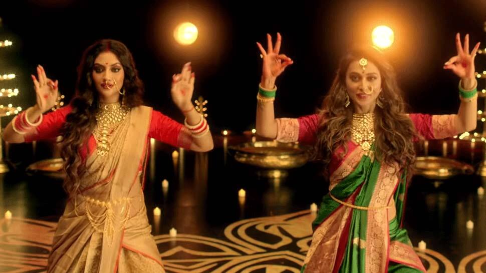 VIRAL VIDEO: સિંદુર અને સાડીમાં TMC સાંસદોનો DANCE લગાવી રહ્યો છે આગ VIRAL VIDEO: સિંદુર અને સાડીમાં TMC સાંસદોનો DANCE લગાવી રહ્યો છે આગ