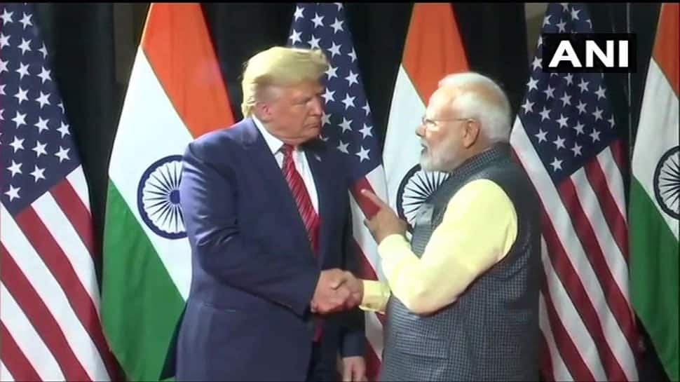 USમાં પણ નમો નમો...રાષ્ટ્રપતિ ટ્રમ્પ માટે કેમ આટલા જરૂરી બની ગયા છે PM મોદી? જાણો 5 પોઈન્ટમાં USમાં પણ નમો નમો...રાષ્ટ્રપતિ ટ્રમ્પ માટે કેમ આટલા જરૂરી બની ગયા છે PM મોદી? જાણો 5 પોઈન્ટમાં