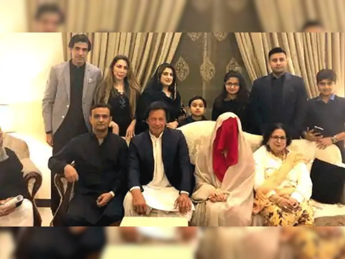 લો બોલો! પાકિસ્તાની PM ઇમરાને ભુત સાથે કર્યા છે લગ્ન? નથી દેખાતો પડછાયો