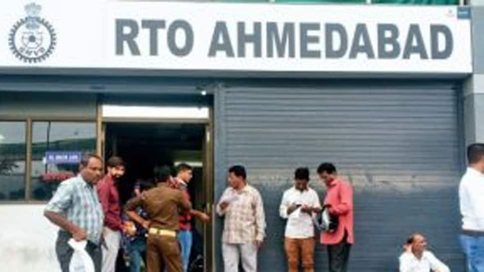 RTO નું કામ વહેલા આટોપી લેજો, દિવાળીથી ભાઇબીજ સુધી બંધ રહેશે તમામ કામ RTO નું કામ વહેલા આટોપી લેજો, દિવાળીથી ભાઇબીજ સુધી બંધ રહેશે તમામ કામ