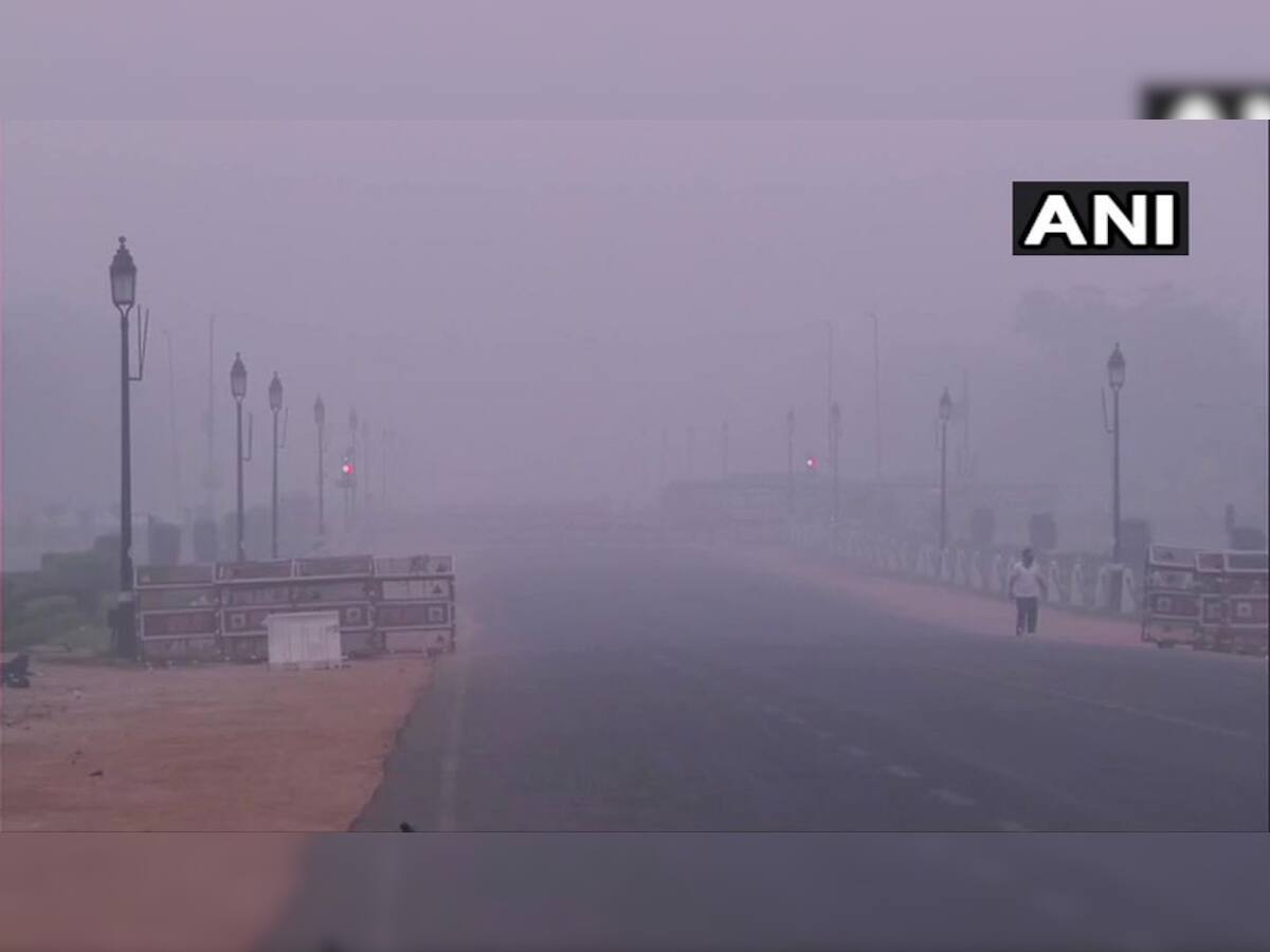 દિલ્હીમાં પ્રદૂષણની 'સુપર ઈમરજન્સી' યથાવત, AQI 708 પર પહોંચ્યો, આજથી 'ઓડ ઈવન' લાગુ