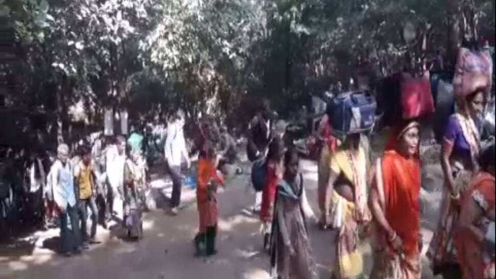 ગિરનાર લીલી પરિક્રમા : સમય પહેલા જ પહોંચી ગયા ઉતાવળિયા પરિક્રમાર્થીઓ...તંત્રની દોડધામ વધી ગિરનાર લીલી પરિક્રમા : સમય પહેલા જ પહોંચી ગયા ઉતાવળિયા પરિક્રમાર્થીઓ...તંત્રની દોડધામ વધી
