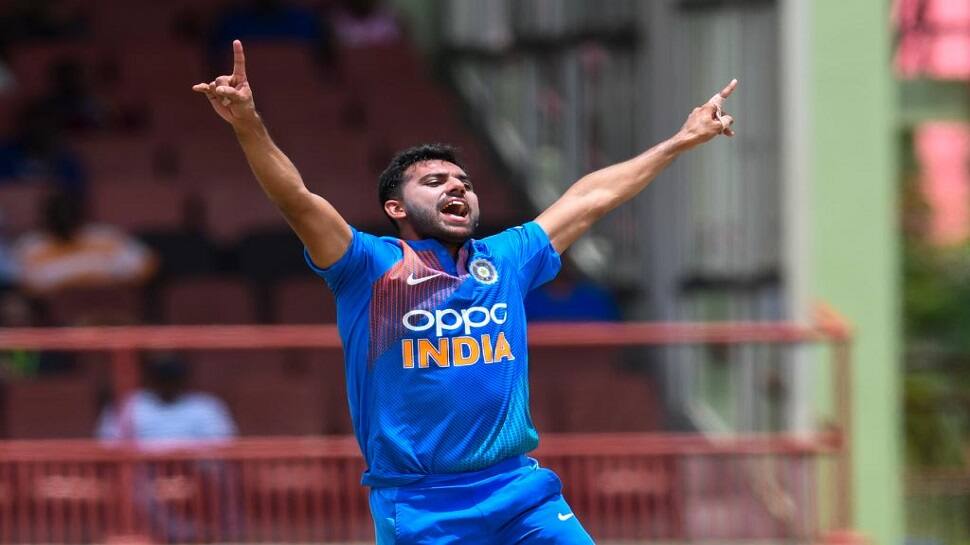 ICC T20 Rankings: 'હેટ્રિક મેન' દીપક ચાહરની મોટી છલાંગ, ટોપ-50મા કરી એન્ટ્રી ICC T20 Rankings: 'હેટ્રિક મેન' દીપક ચાહરની મોટી છલાંગ, ટોપ-50મા કરી એન્ટ્રી
