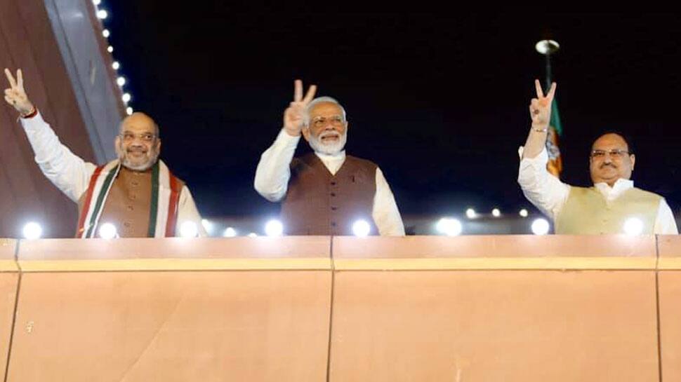 Rafale Deal પર સુપ્રીમ કોર્ટની મહોર, અમિત શાહે કહ્યું-જૂઠ્ઠાણું ફેલાવનારા દેશ પાસે માફી માંગે Rafale Deal પર સુપ્રીમ કોર્ટની મહોર, અમિત શાહે કહ્યું-જૂઠ્ઠાણું ફેલાવનારા દેશ પાસે માફી માંગે