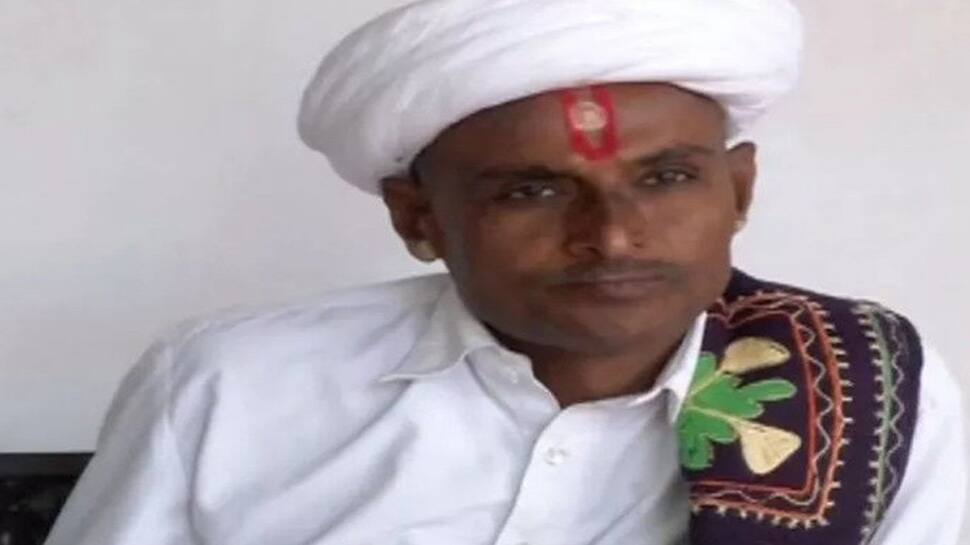 ગુરૂએ સપનામાં આવીને મનાઇ કર્યા બાદ સમાધિ મુદ્દે કાંતિલાલ મુછડીયાએ ફેરવી તોળ્યું ગુરૂએ સપનામાં આવીને મનાઇ કર્યા બાદ સમાધિ મુદ્દે કાંતિલાલ મુછડીયાએ ફેરવી તોળ્યું