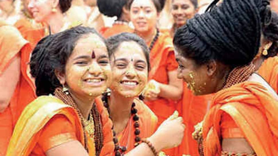 નિત્યનંદિતાનો વધારે એક વીડિયો બોમ્બ, પિતા-પરિવાર પર ગંભીર આરોપ લગાવ્યા નિત્યનંદિતાનો વધારે એક વીડિયો બોમ્બ, પિતા-પરિવાર પર ગંભીર આરોપ લગાવ્યા