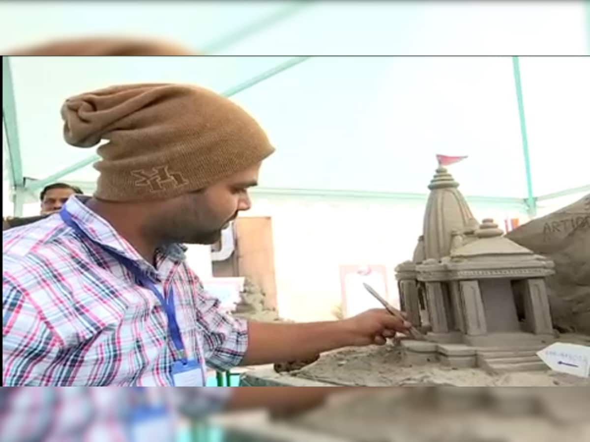 કલાકારે બનાવ્યું પોતાની કલ્પનાનું નાનકડું રામમંદિર, લોકોએ કરી વાહવાહી