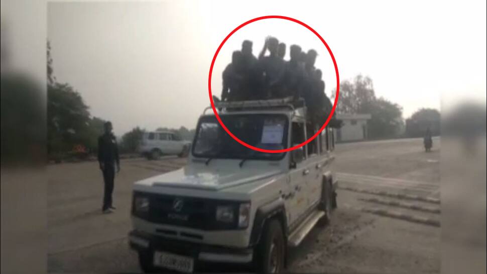 Video : CM વિજય રૂપાણીના કાર્યક્રમ માટે બાળકોનો જીવ જોખમમાં મૂક્યો, ખુલ્લી જીપ પર બેસાડાયા Video : CM વિજય રૂપાણીના કાર્યક્રમ માટે બાળકોનો જીવ જોખમમાં મૂક્યો, ખુલ્લી જીપ પર બેસાડાયા