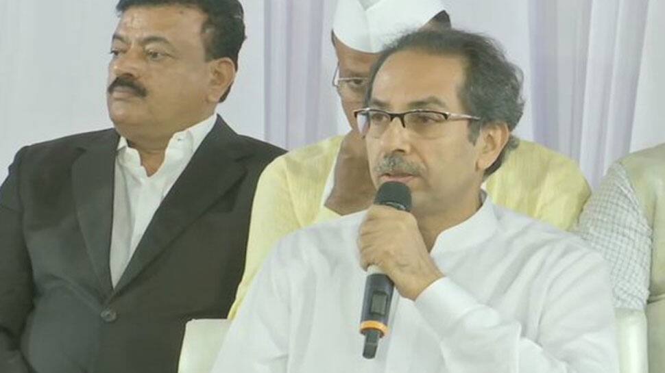 સાવરકર વિવાદ બાદ મહારાષ્ટ્રના રાજકારણમાં ભૂકંપ, CM ઉદ્ધવ ઠાકરેએ આપ્યું મહત્વનું નિવેદન સાવરકર વિવાદ બાદ મહારાષ્ટ્રના રાજકારણમાં ભૂકંપ, CM ઉદ્ધવ ઠાકરેએ આપ્યું મહત્વનું નિવેદન