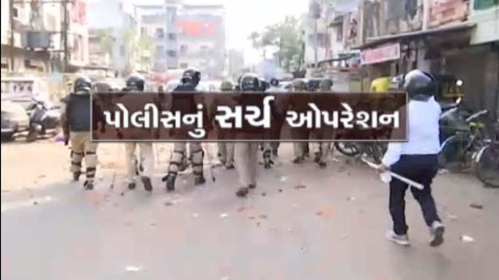 જુમ્માની નમાઝ બાદ વડોદરામાં ફાટી નીકળેલા તોફાનોમાં 90ના ટોળા સામે ...