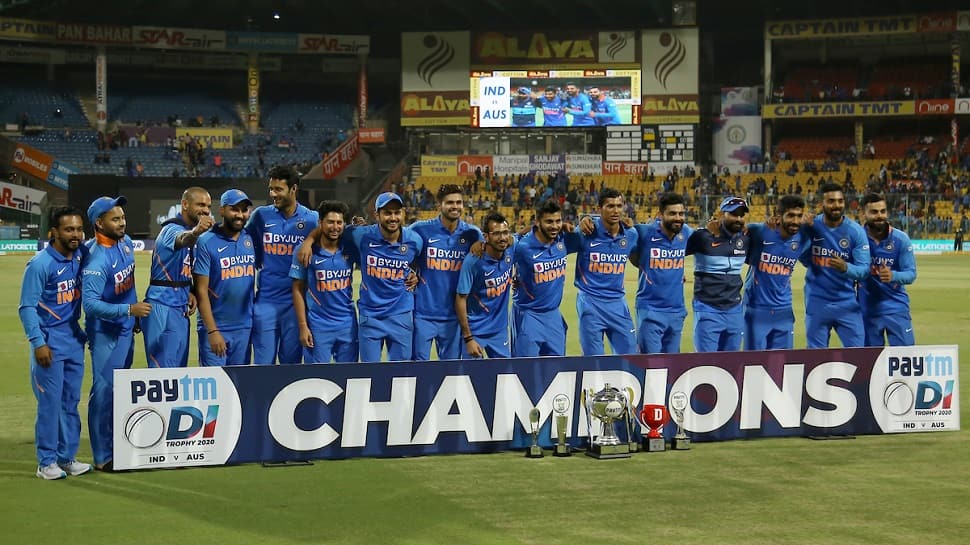INDvsAUS: બેંગલુરૂમાં ભારતે કાંગારૂને 7 વિકેટે કચડ્યું, શ્રેણી 2-1થી કરી કબજે INDvsAUS: બેંગલુરૂમાં ભારતે કાંગારૂને 7 વિકેટે કચડ્યું, શ્રેણી 2-1થી કરી કબજે