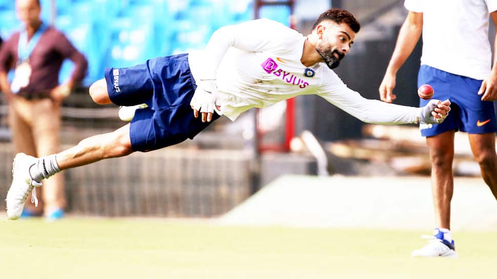INDvsNZ: વિરાટ કોહલી અને પંતે જીમમાં કર્યે ગજબ સ્ટંટ, VIDEO જોઇ ફેન થયા આફરીન INDvsNZ: વિરાટ કોહલી અને પંતે જીમમાં કર્યે ગજબ સ્ટંટ, VIDEO જોઇ ફેન થયા આફરીન