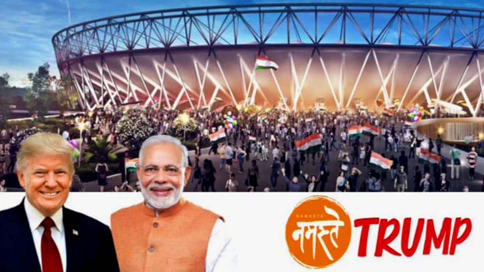 નમસ્તે ટ્રમ્પ: રોડ પર ઉભા રહેવા માટે પણ આધારકાર્ડ ફરજીયાત દેખાડવું પડશે નમસ્તે ટ્રમ્પ: રોડ પર ઉભા રહેવા માટે પણ આધારકાર્ડ ફરજીયાત દેખાડવું પડશે