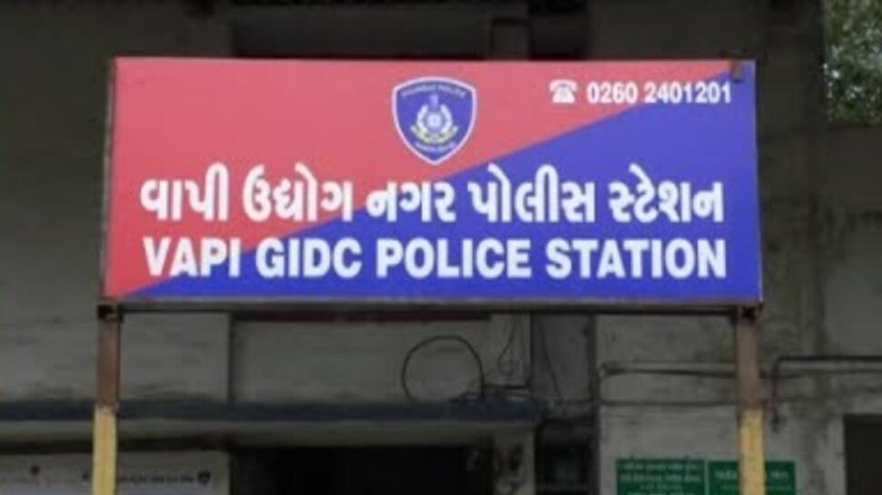 ઉદ્યોપતિનું અપહરણ થયું 50 લાખની ખંડણી ચુકવાઇ ફરિયાદ ન થઇ પછી અચાનક એક દિવસ... ઉદ્યોપતિનું અપહરણ થયું 50 લાખની ખંડણી ચુકવાઇ ફરિયાદ ન થઇ પછી અચાનક એક દિવસ...